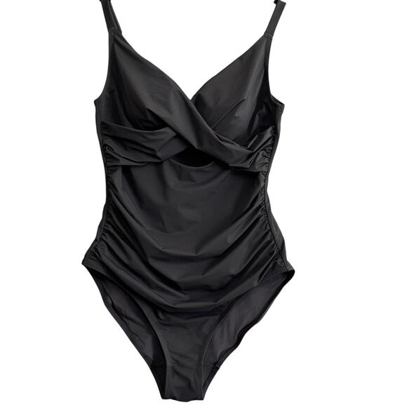 SHAPELLX Large Ribbed Cutout Front Shaping Swimsuit Black One-Piece Tummy CTRL - Picture 1 of 10